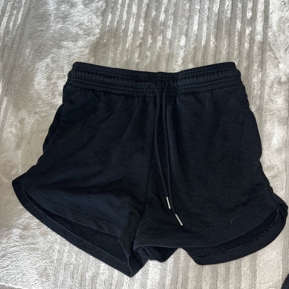 H and M cotton sweatshorts - Picture 2 of 3